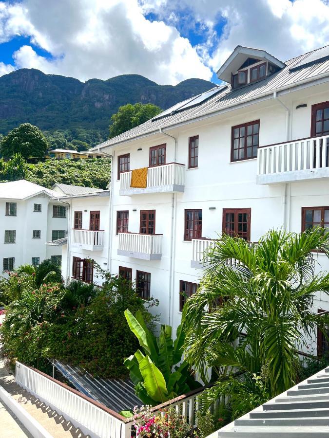 Hilltop Boutique Hotel Victoria Exterior foto